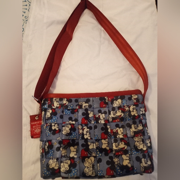 Harveys Disney Couture Mickey Loves Minnie handbag - Picture 2 of 6